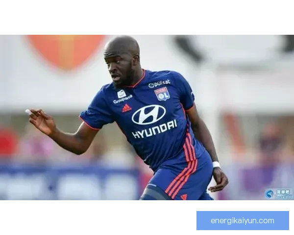 恩东贝莱里昂：闪耀足坛的奋斗历程与辉煌成就值得关注