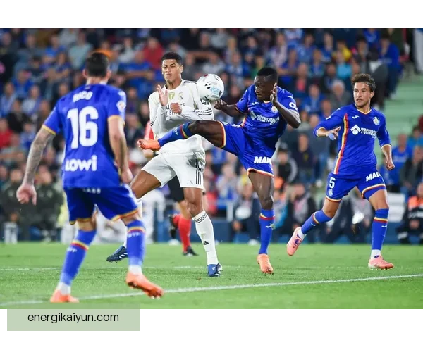 西甲赫塔费保级形势严峻，球队急需提升表现以争取保级成功