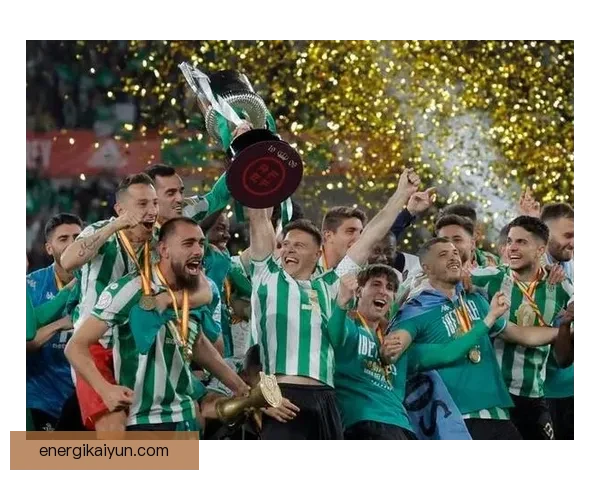 根特中场组织强势回归，球队状态回暖迎战新一轮挑战